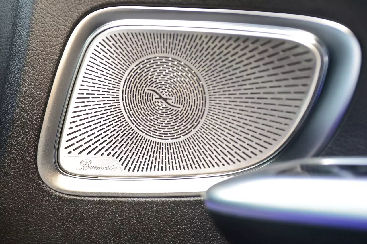 ประกอบไทยราคาดีงาม MERCEDES-BENZ NEW C-CLASS C220D AMG DYNAMIC 