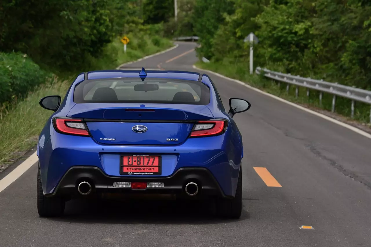 เล็กแต่ร้าย ทดสอบ SUBARU NEW BRZ EYESIGHT 6AT