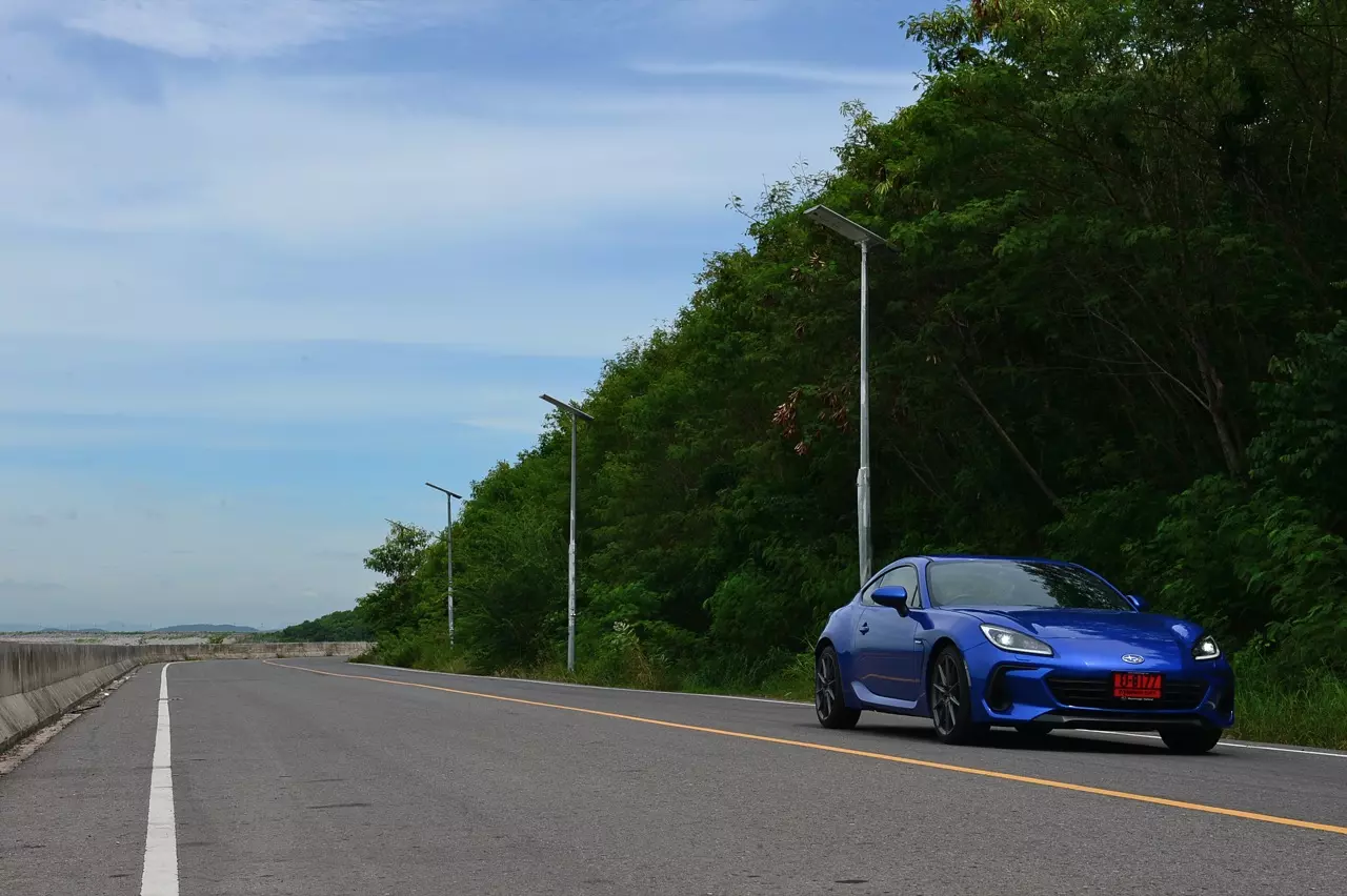 เล็กแต่ร้าย ทดสอบ SUBARU NEW BRZ EYESIGHT 6AT