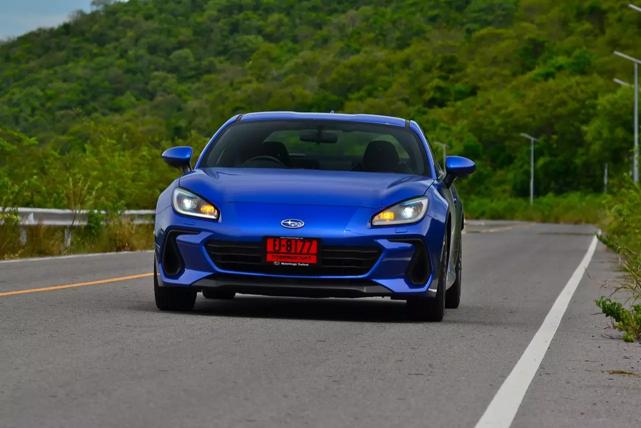เล็กแต่ร้าย ทดสอบ SUBARU NEW BRZ EYESIGHT 6AT