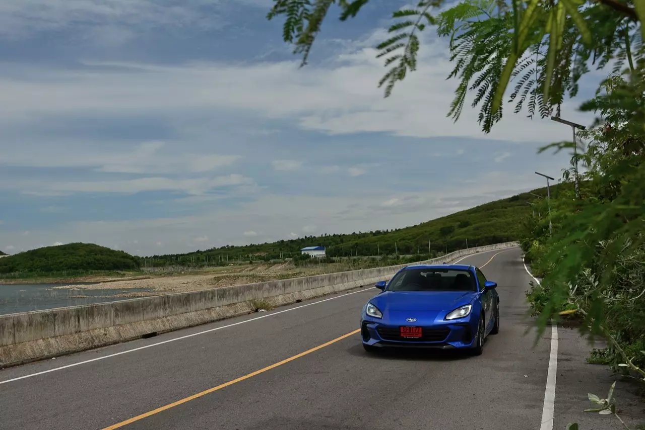 เล็กแต่ร้าย ทดสอบ SUBARU NEW BRZ EYESIGHT 6AT