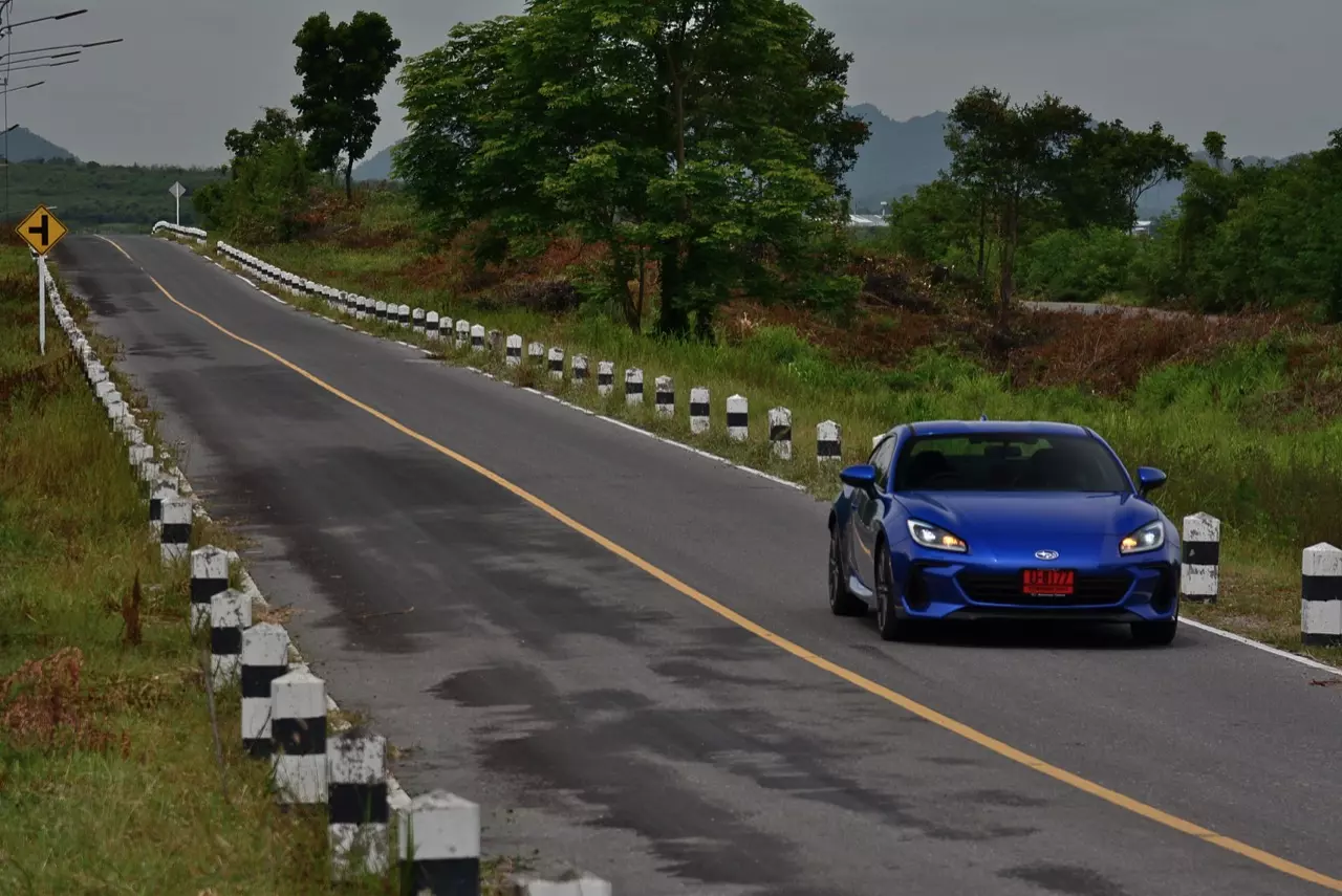 เล็กแต่ร้าย ทดสอบ SUBARU NEW BRZ EYESIGHT 6AT