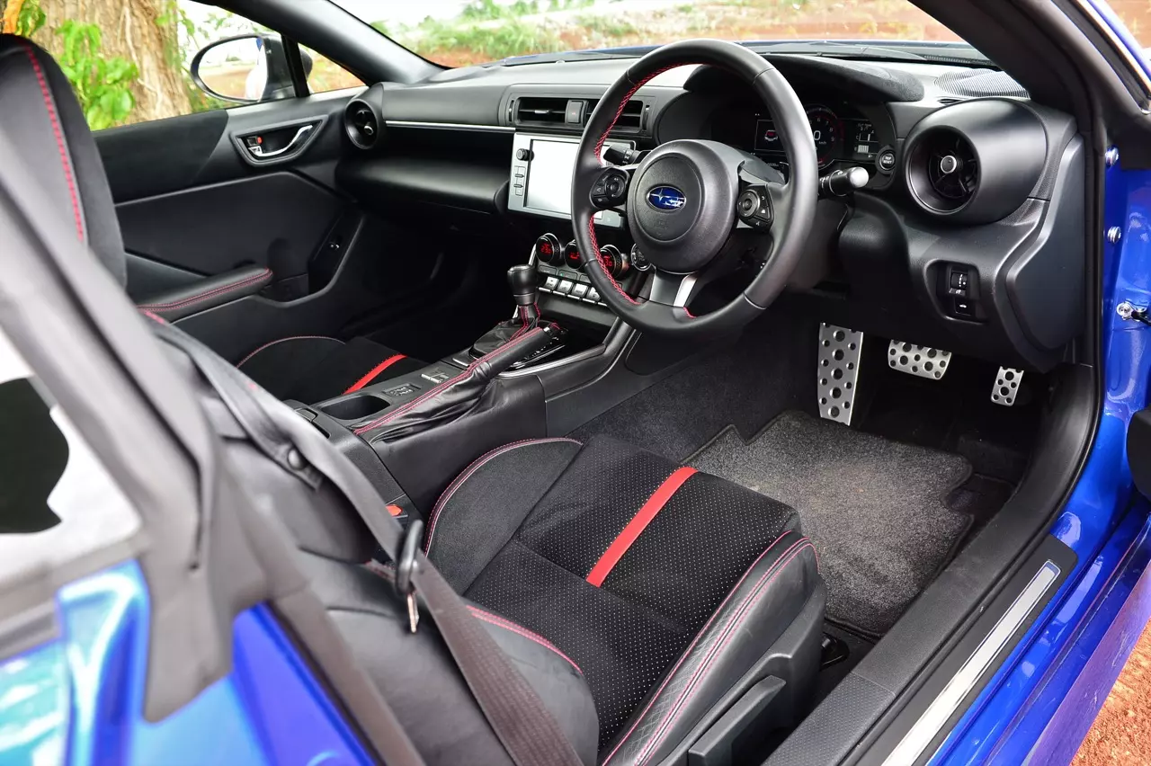 เล็กแต่ร้าย ทดสอบ SUBARU NEW BRZ EYESIGHT 6AT