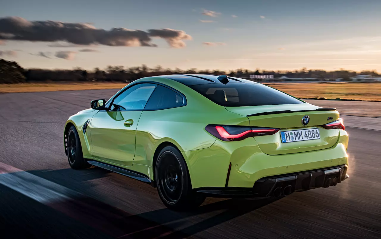 ราคามาแล้ว! โหดจมูกโต BMW M4 COMPETITION COUPE