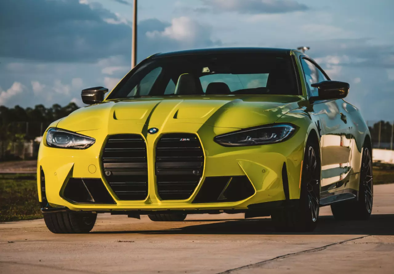 ราคามาแล้ว! โหดจมูกโต BMW M4 COMPETITION COUPE