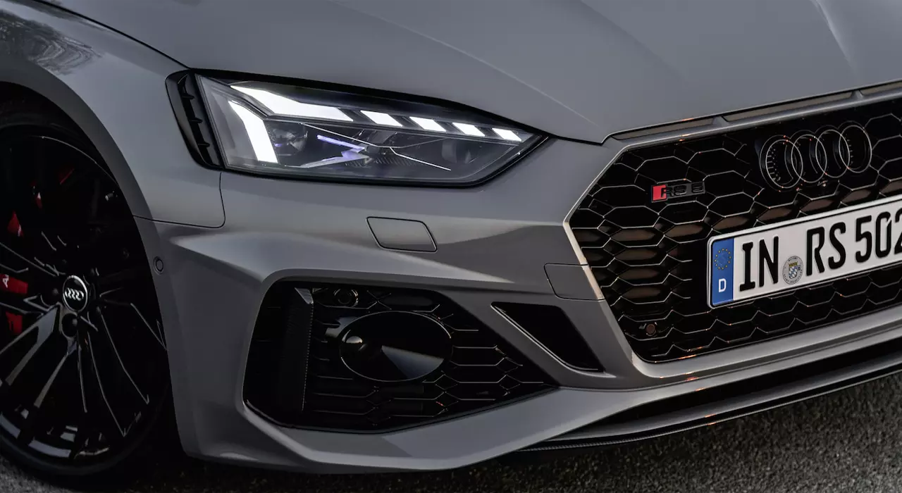 ขับสี่ ขี่แล้วหล่อ AUDI THAILAND เปิดตัวสปอร์ตคูเป้บ้าพลัง AUDI RS5 COUPE QUATTRO 