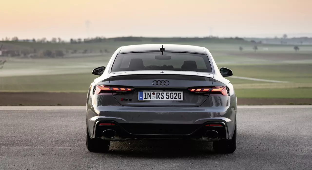 ขับสี่ ขี่แล้วหล่อ AUDI THAILAND เปิดตัวสปอร์ตคูเป้บ้าพลัง AUDI RS5 COUPE QUATTRO 