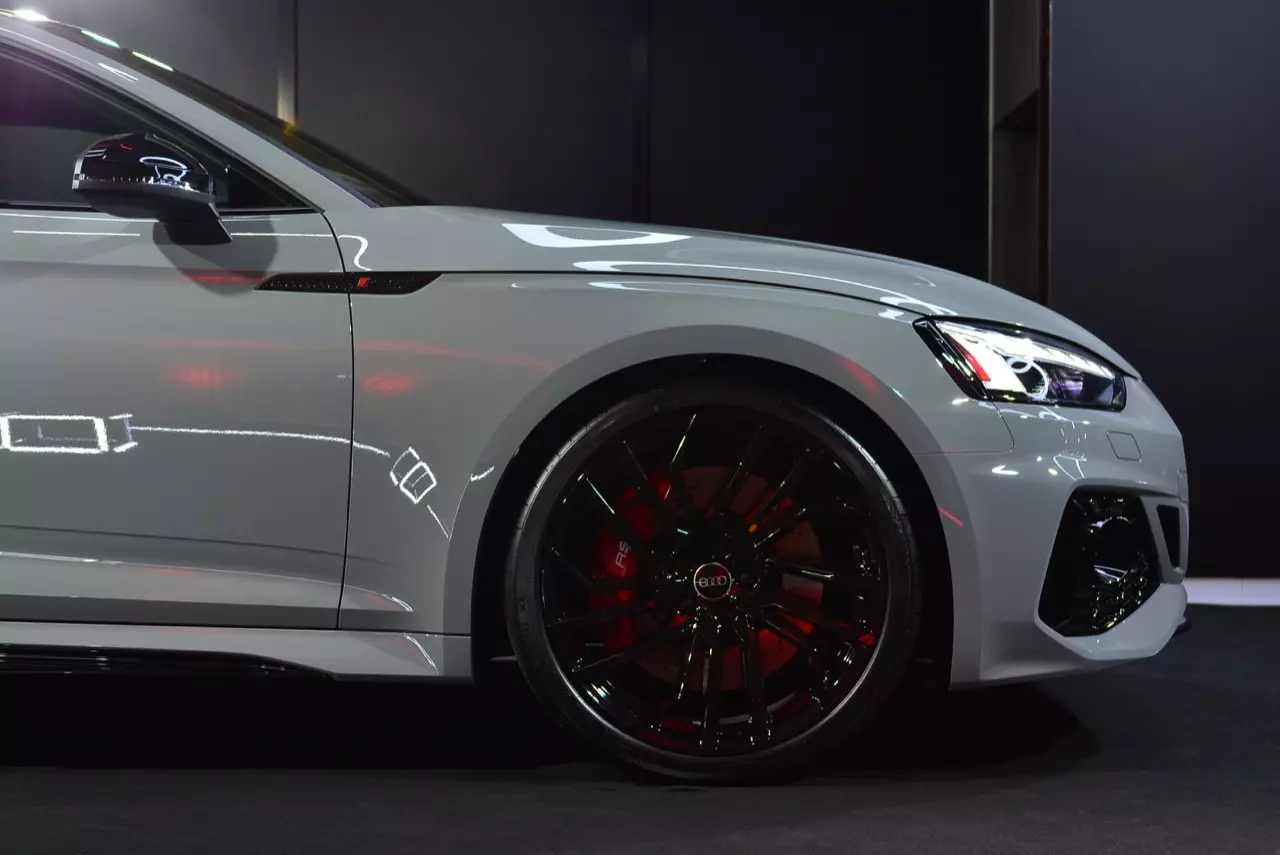 ขับสี่ ขี่แล้วหล่อ AUDI THAILAND เปิดตัวสปอร์ตคูเป้บ้าพลัง AUDI RS5 COUPE QUATTRO 