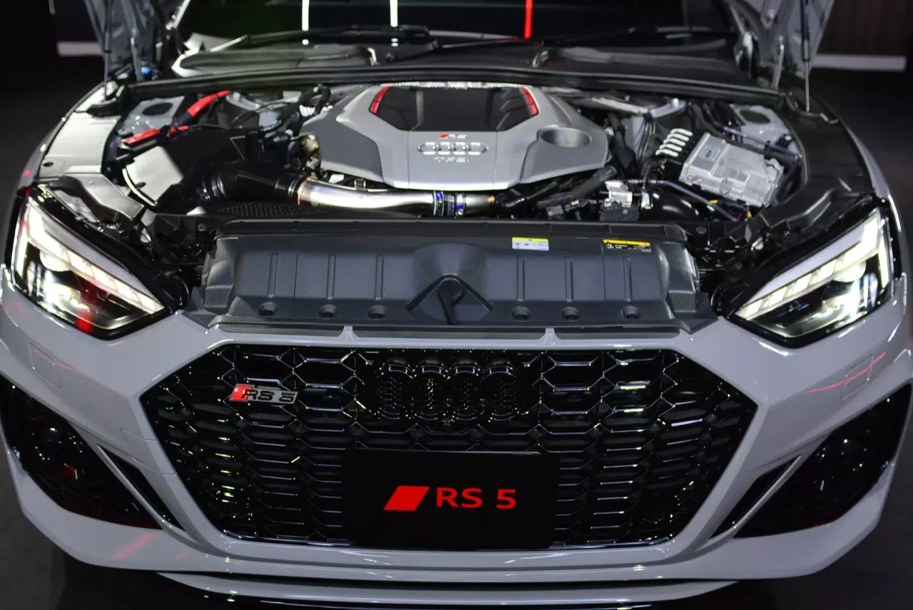 ขับสี่ ขี่แล้วหล่อ AUDI THAILAND เปิดตัวสปอร์ตคูเป้บ้าพลัง AUDI RS5 COUPE QUATTRO 