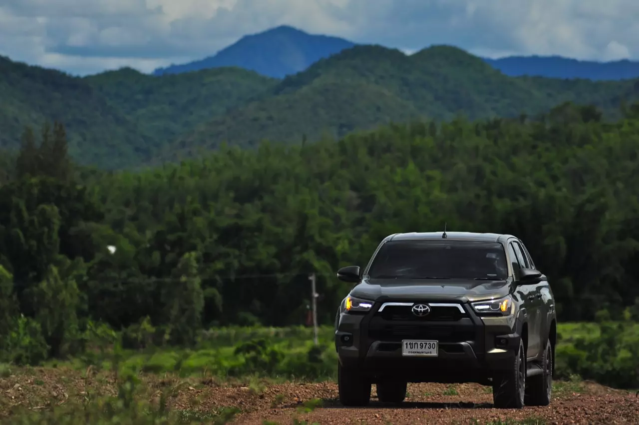 ใช้ให้เป็น ระบบขับเคลื่อน 4 ล้อ 4 WD ในเอสยูวีและปิกอัพ