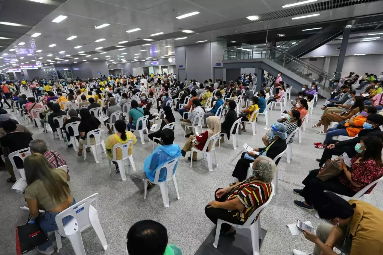 อาการ "Long COVID" ภัยแฝงร่างนาน 9 เดือน แม้ฉีดวัคซีนก็อาจหนีไม่พ้น