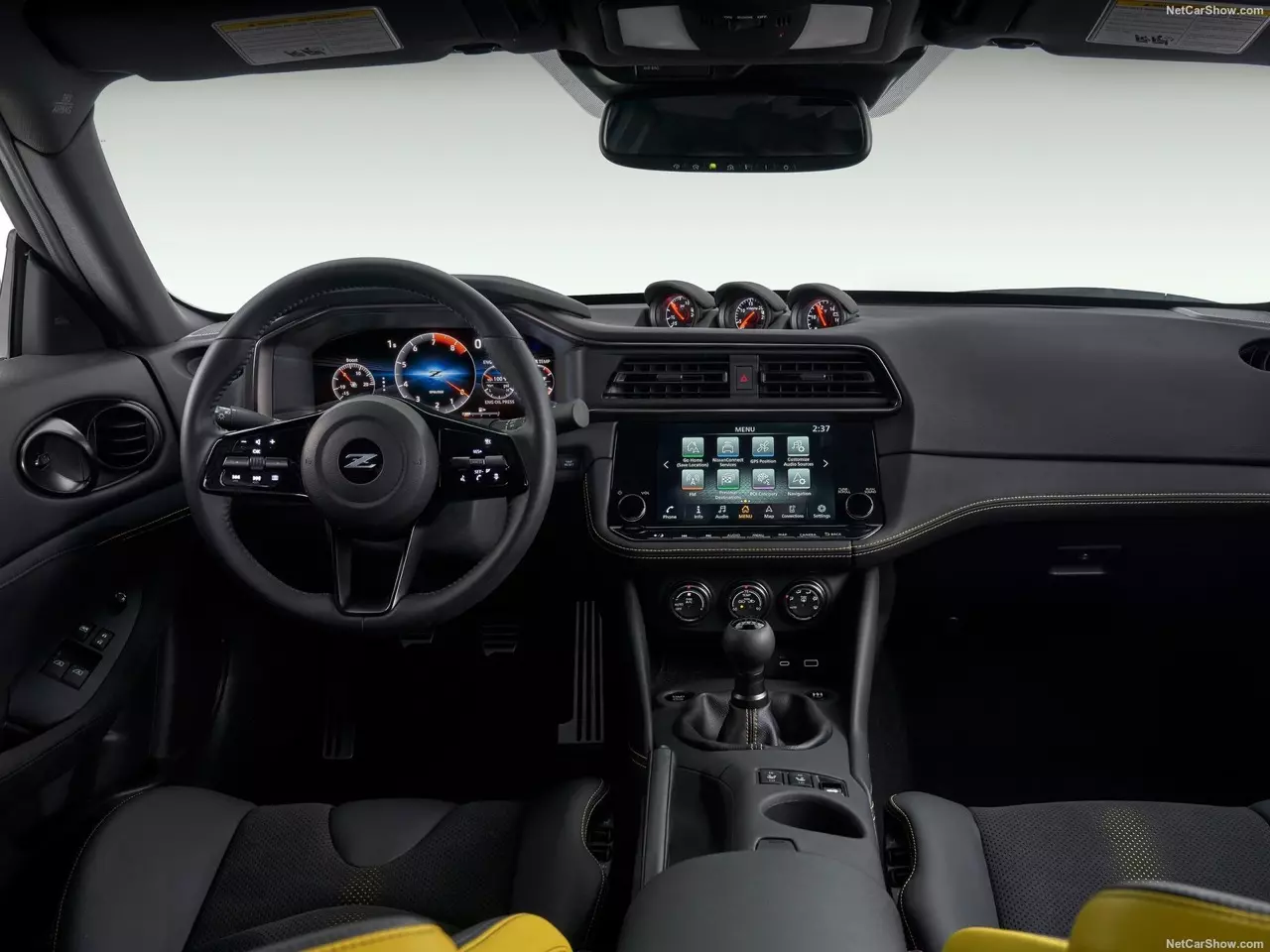 NISSAN เปิดตัวแฟร์เลดี้รุ่นใหม่ล่าสุด Z PROTO SPORT COUPE 2022