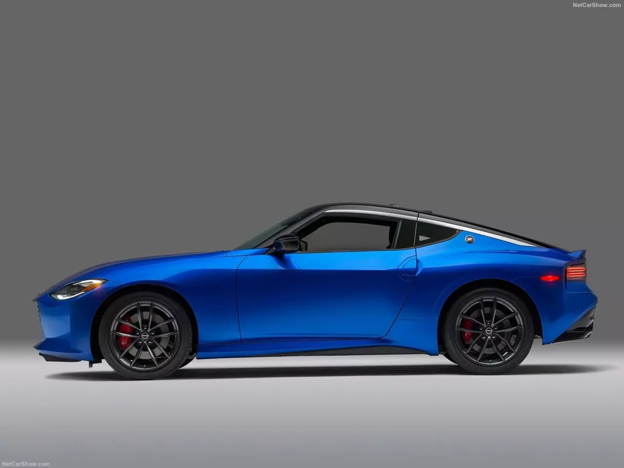 NISSAN เปิดตัวแฟร์เลดี้รุ่นใหม่ล่าสุด Z PROTO SPORT COUPE 2022
