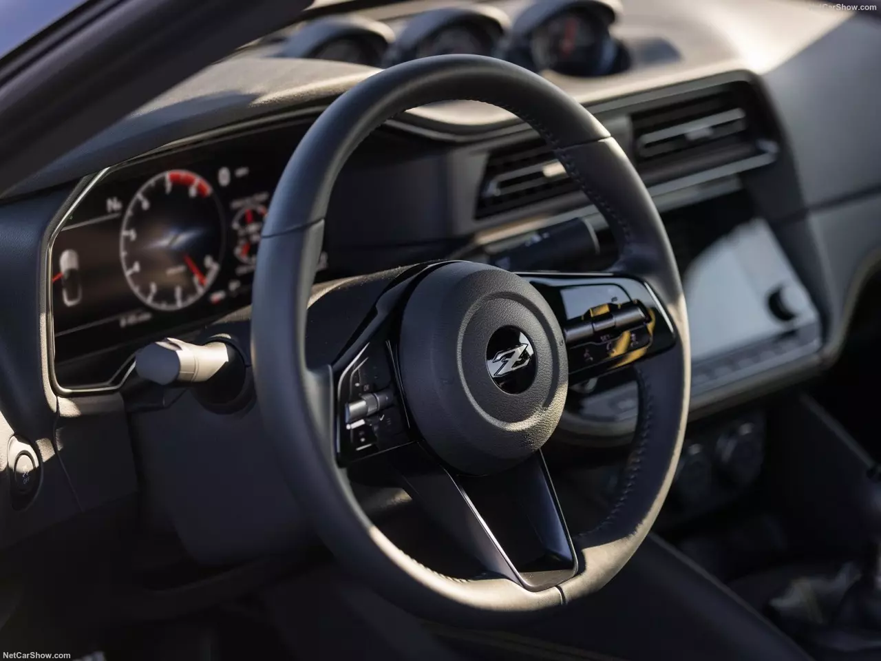 NISSAN เปิดตัวแฟร์เลดี้รุ่นใหม่ล่าสุด Z PROTO SPORT COUPE 2022