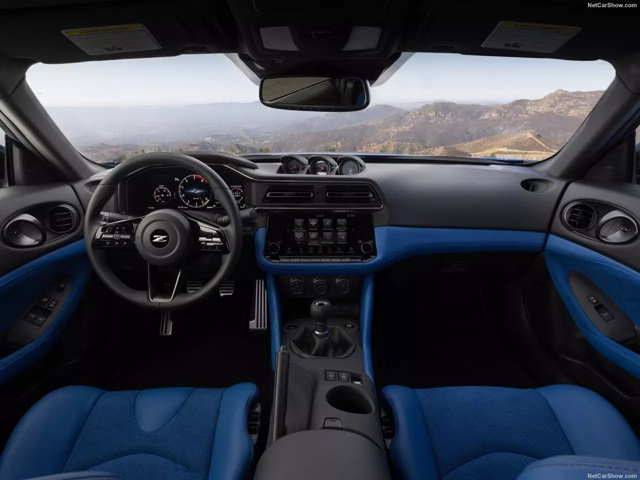 NISSAN เปิดตัวแฟร์เลดี้รุ่นใหม่ล่าสุด Z PROTO SPORT COUPE 2022