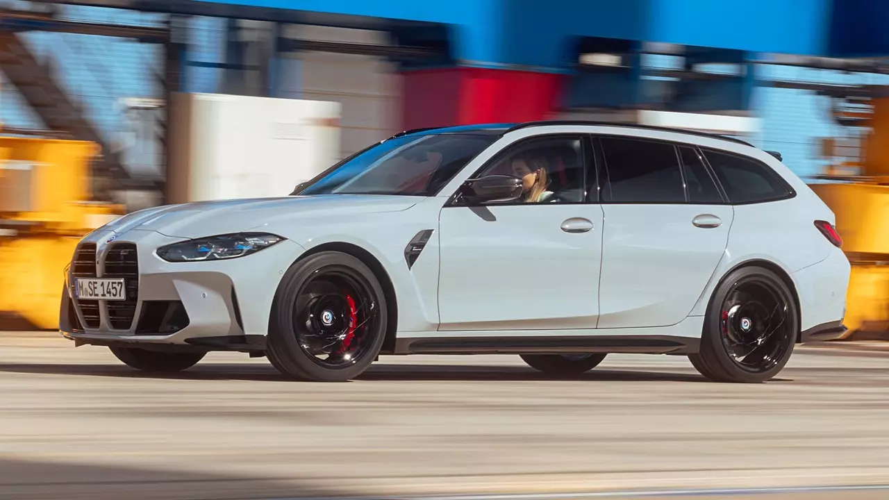 ราคาดีงาม BMW M3 Competition M xDrive Touring สปอร์ตแวกอนสายโหด 510 แรงม้า