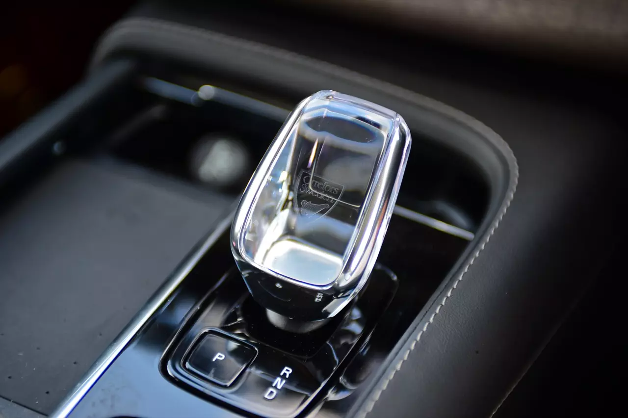 ทดสอบ VOLVO XC90 RECHARGE ULTMATE T8 ยานแม่ไวกิ้ง แรงบิดทะลุมิติกับระบบ PLUG IN HYBRID