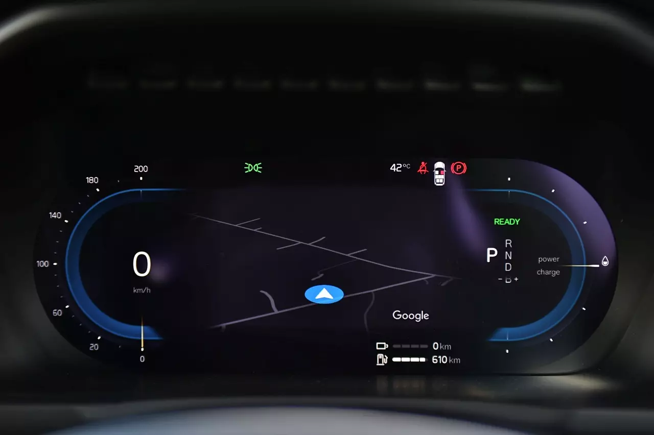 ทดสอบ VOLVO XC90 RECHARGE ULTMATE T8 ยานแม่ไวกิ้ง แรงบิดทะลุมิติกับระบบ PLUG IN HYBRID