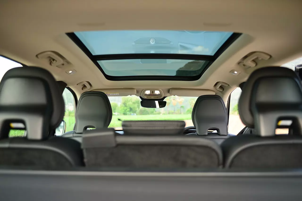 ทดสอบ VOLVO XC90 RECHARGE ULTMATE T8 ยานแม่ไวกิ้ง แรงบิดทะลุมิติกับระบบ PLUG IN HYBRID