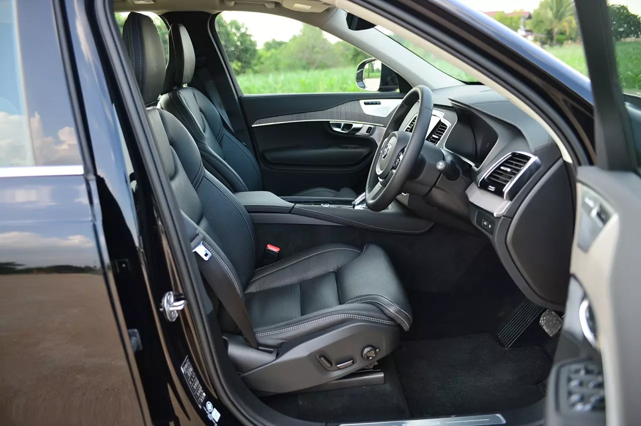 ทดสอบ VOLVO XC90 RECHARGE ULTMATE T8 ยานแม่ไวกิ้ง แรงบิดทะลุมิติกับระบบ PLUG IN HYBRID