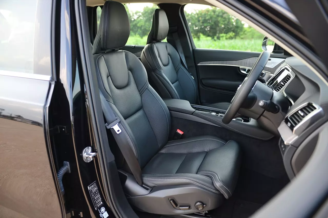 ทดสอบ VOLVO XC90 RECHARGE ULTMATE T8 ยานแม่ไวกิ้ง แรงบิดทะลุมิติกับระบบ PLUG IN HYBRID