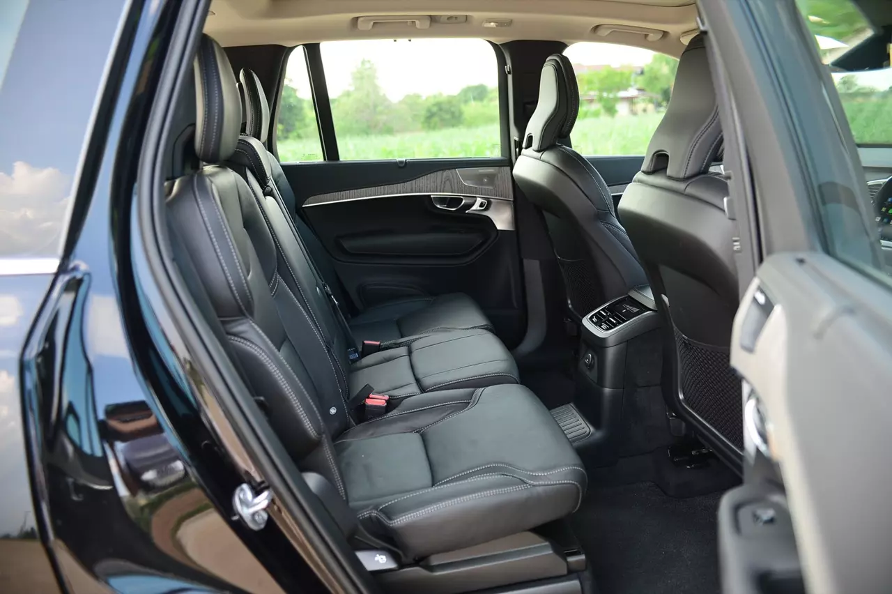 ทดสอบ VOLVO XC90 RECHARGE ULTMATE T8 ยานแม่ไวกิ้ง แรงบิดทะลุมิติกับระบบ PLUG IN HYBRID