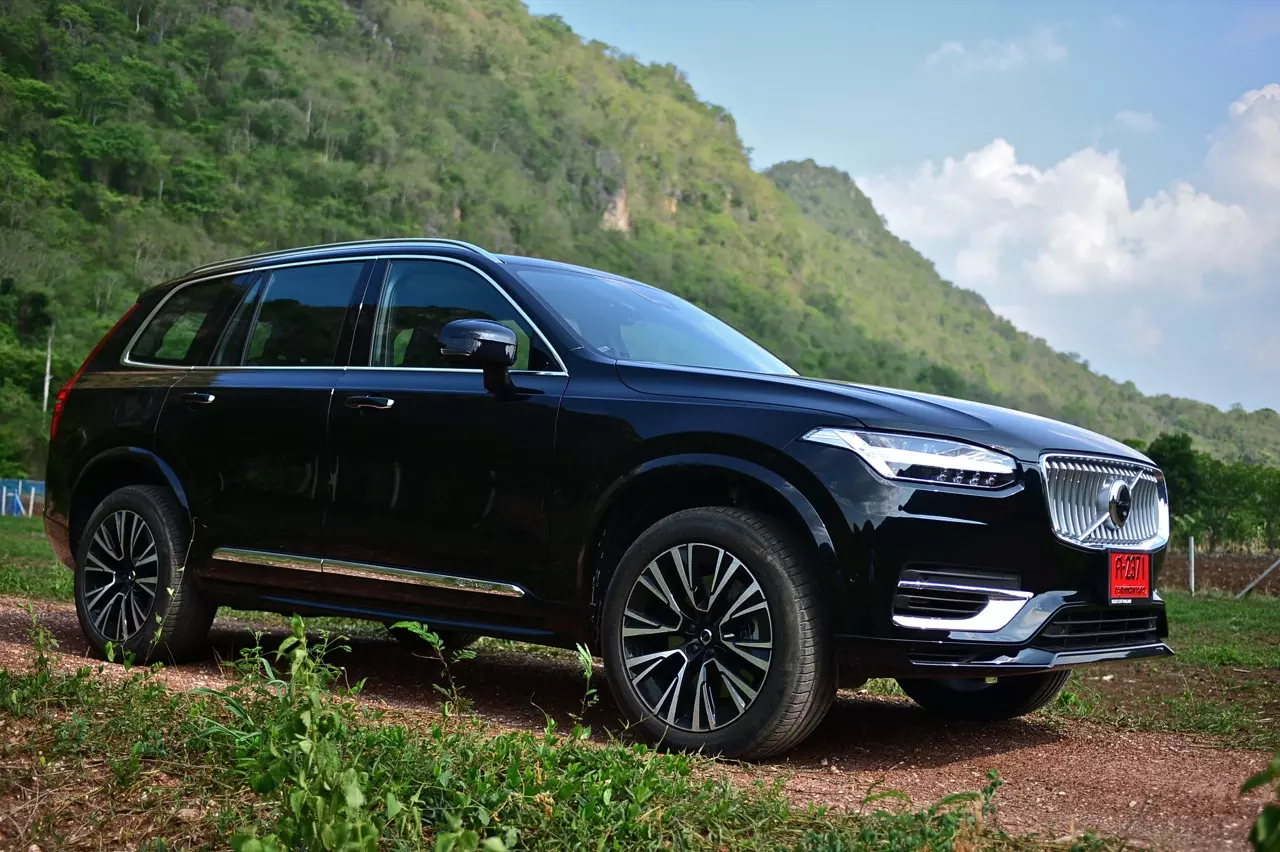 ทดสอบ VOLVO XC90 RECHARGE ULTMATE T8 ยานแม่ไวกิ้ง แรงบิดทะลุมิติกับระบบ PLUG IN HYBRID