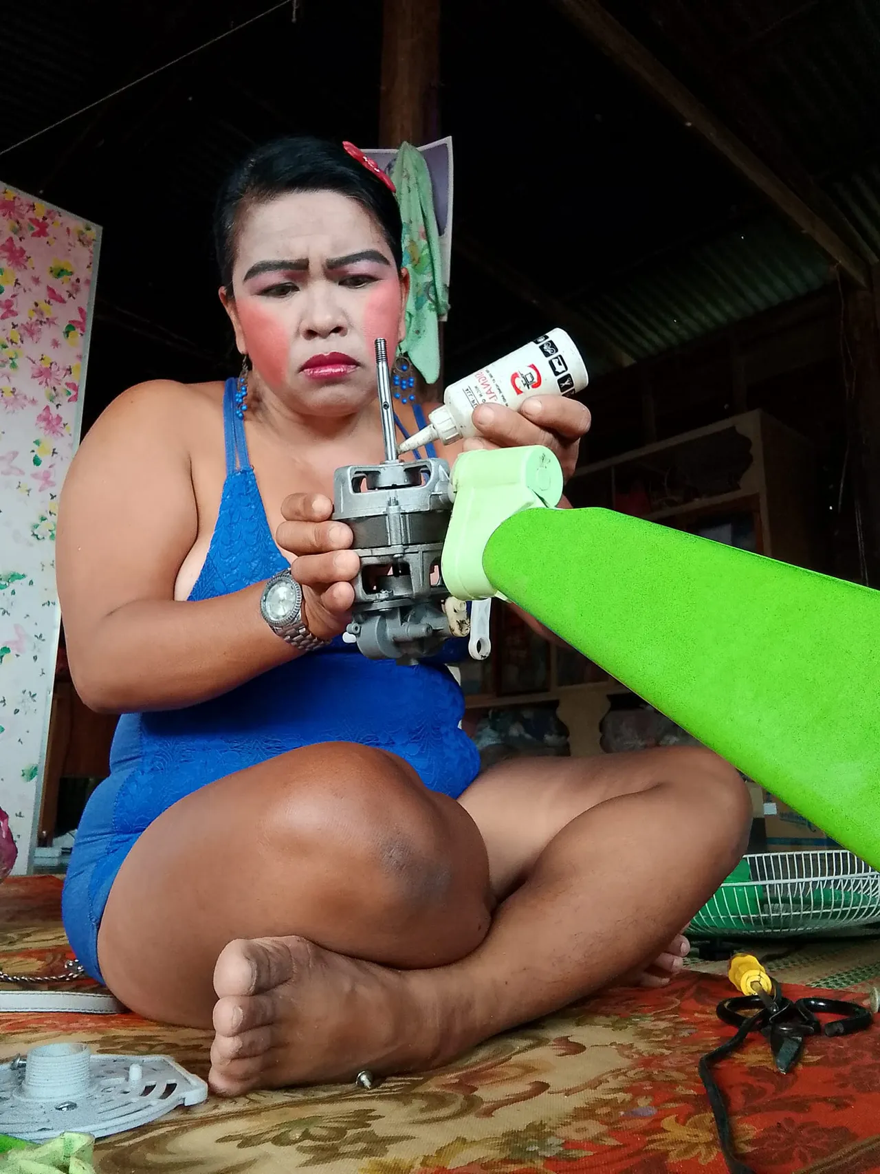 เจ๊มิ่ง ช่างซ่อมพัดลมสายเดี่ยว เปิดที่มาแต่งแซ่บพริกหมดสวน ใช้ฝีมือพิสูจน์คำสบประมาท (คลิป)