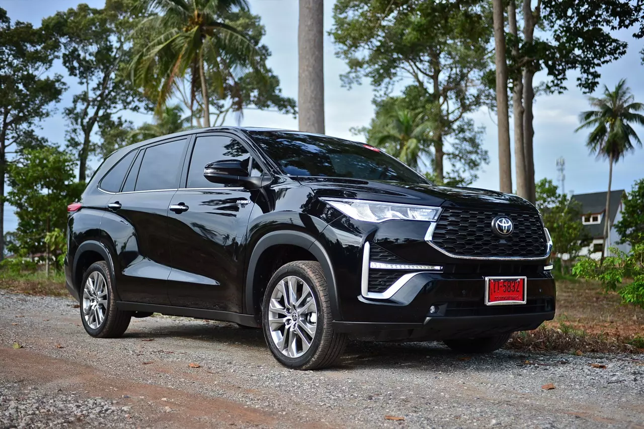 นุ่มนวลชวนหลับ! สัมผัสแรกแปลกใจ TOYOTA INNOVA ZENIX 2.0HEV PREMIUM