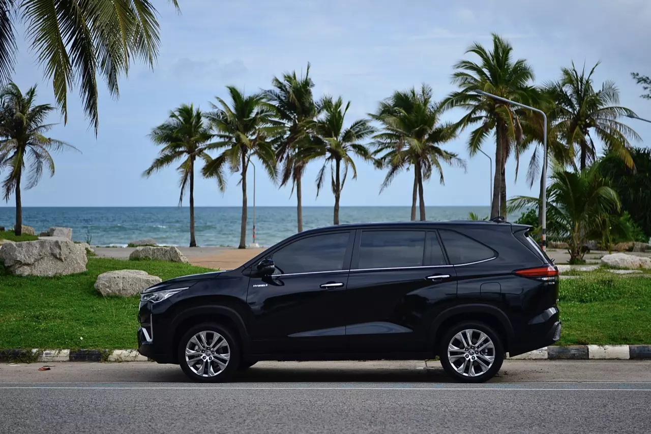 นุ่มนวลชวนหลับ! สัมผัสแรกแปลกใจ TOYOTA INNOVA ZENIX 2.0HEV PREMIUM