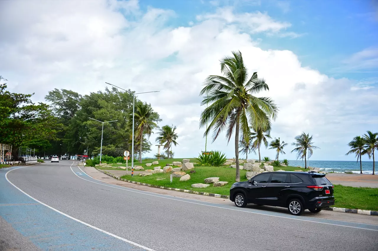 นุ่มนวลชวนหลับ! สัมผัสแรกแปลกใจ TOYOTA INNOVA ZENIX 2.0HEV PREMIUM