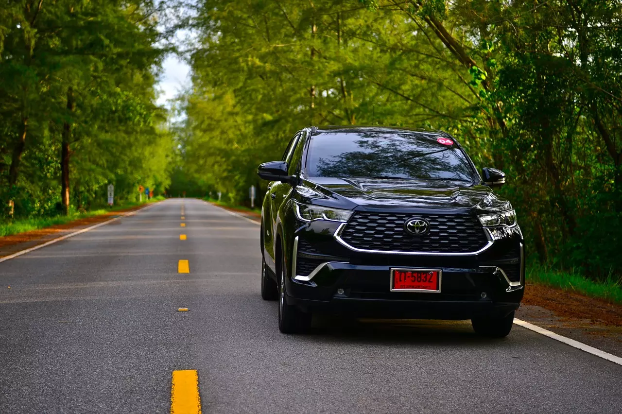 นุ่มนวลชวนหลับ! สัมผัสแรกแปลกใจ TOYOTA INNOVA ZENIX 2.0HEV PREMIUM