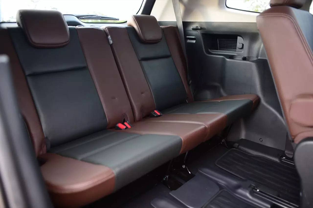 นุ่มนวลชวนหลับ! สัมผัสแรกแปลกใจ TOYOTA INNOVA ZENIX 2.0HEV PREMIUM