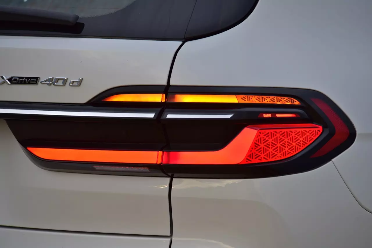 ประกอบไทยราคาดีงาม ทดสอบ BMW X7 xDRIVE40d M SPORT LCI 2023