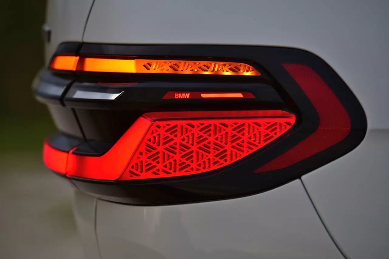 ประกอบไทยราคาดีงาม ทดสอบ BMW X7 xDRIVE40d M SPORT LCI 2023