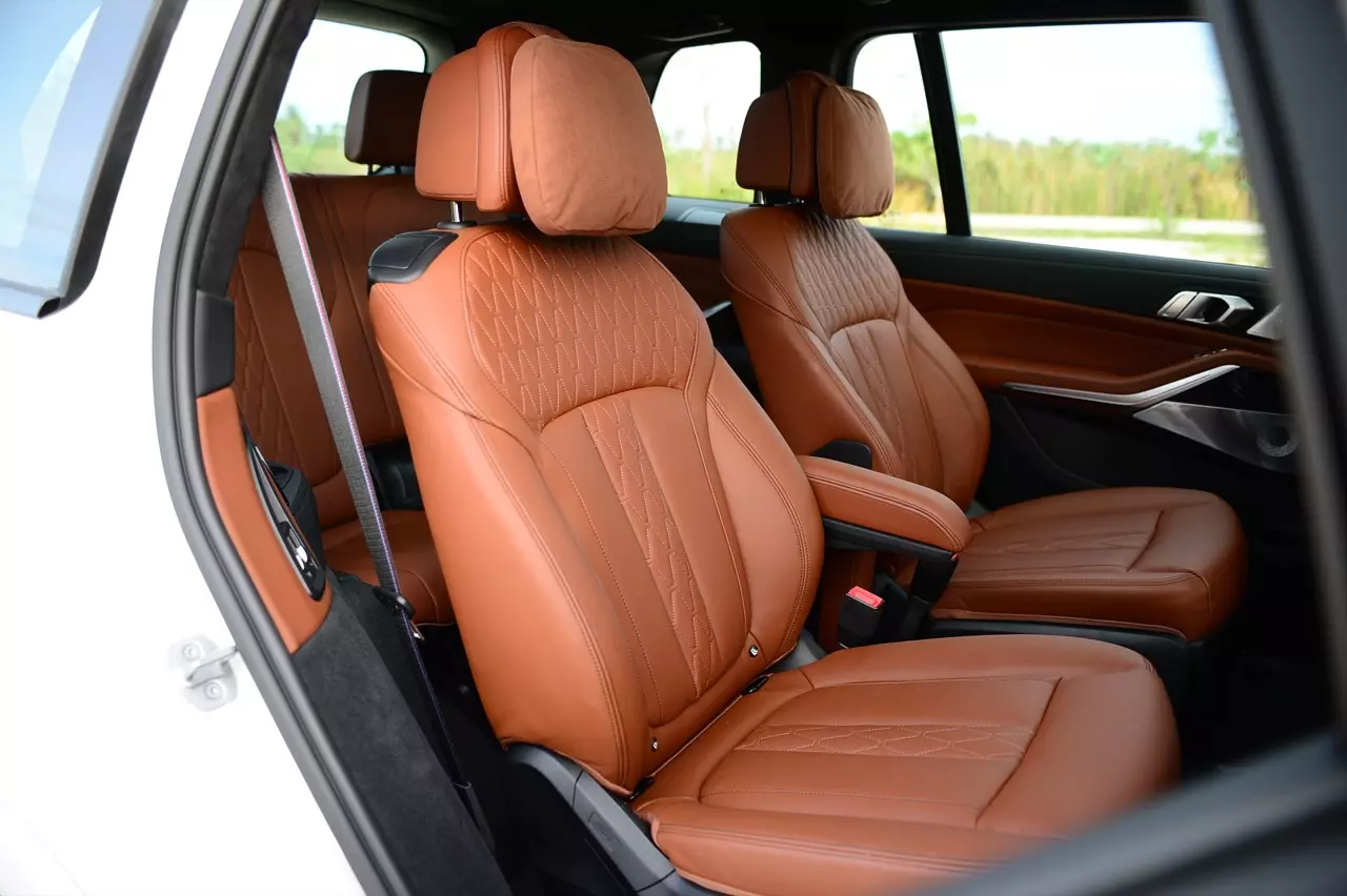 ประกอบไทยราคาดีงาม ทดสอบ BMW X7 xDRIVE40d M SPORT LCI 2023