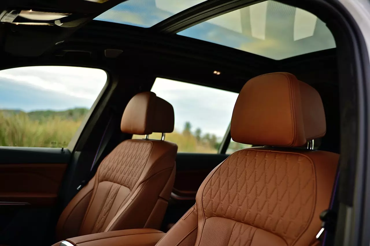 ประกอบไทยราคาดีงาม ทดสอบ BMW X7 xDRIVE40d M SPORT LCI 2023