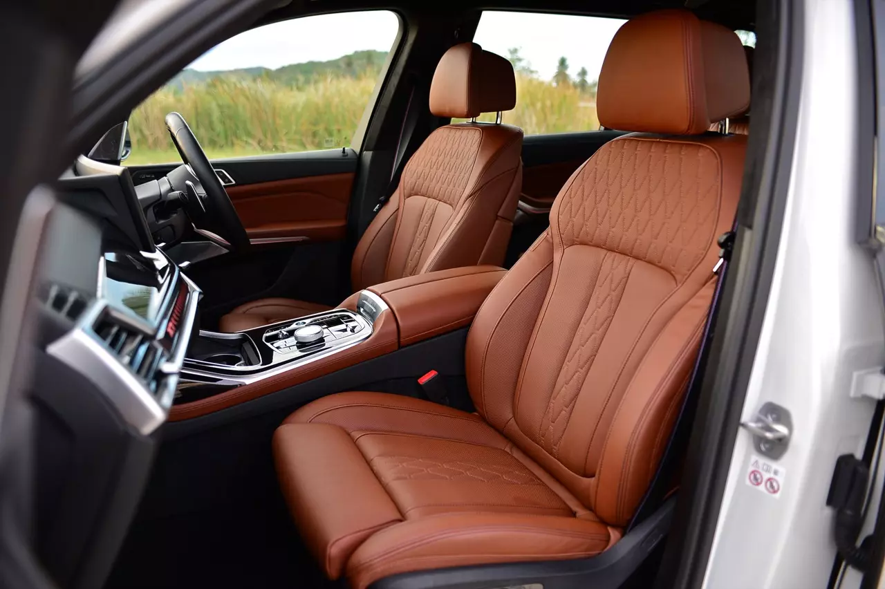 ประกอบไทยราคาดีงาม ทดสอบ BMW X7 xDRIVE40d M SPORT LCI 2023