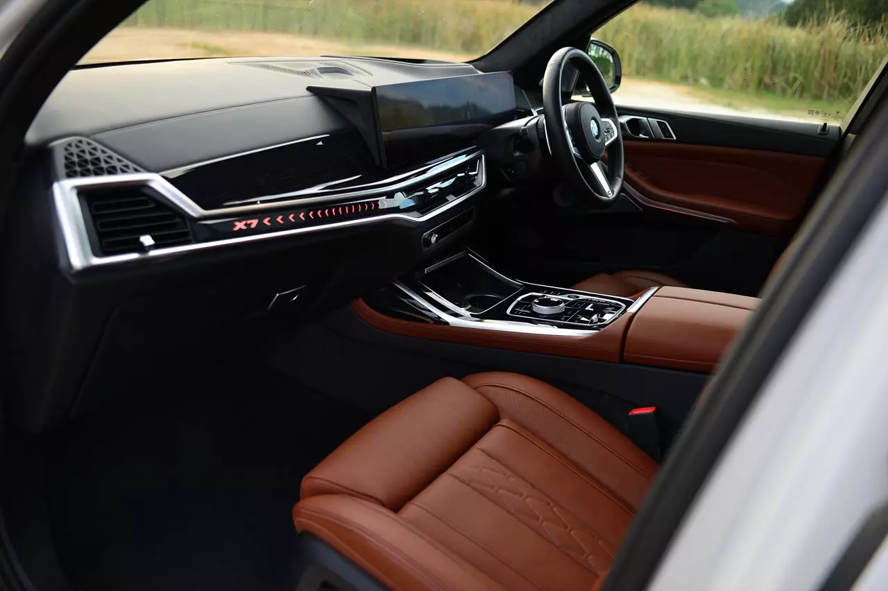 ประกอบไทยราคาดีงาม ทดสอบ BMW X7 xDRIVE40d M SPORT LCI 2023