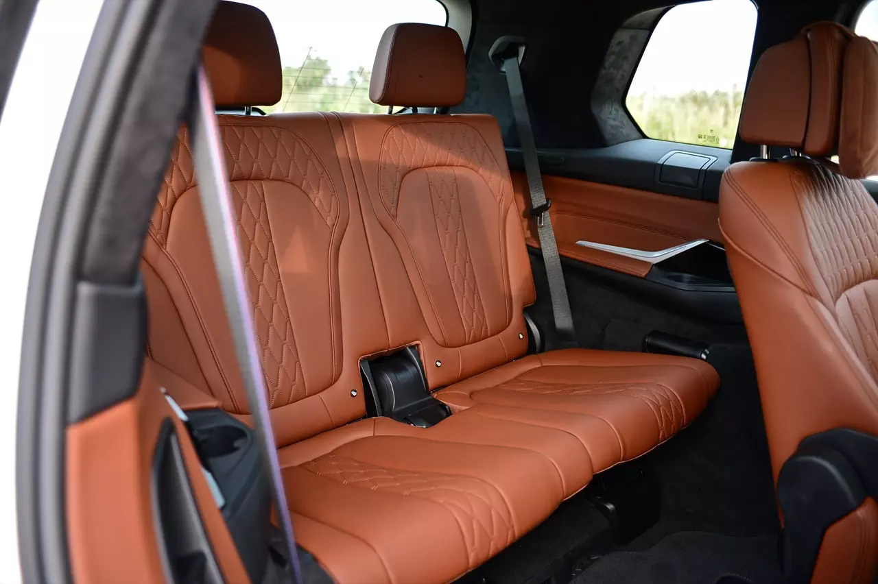 ประกอบไทยราคาดีงาม ทดสอบ BMW X7 xDRIVE40d M SPORT LCI 2023