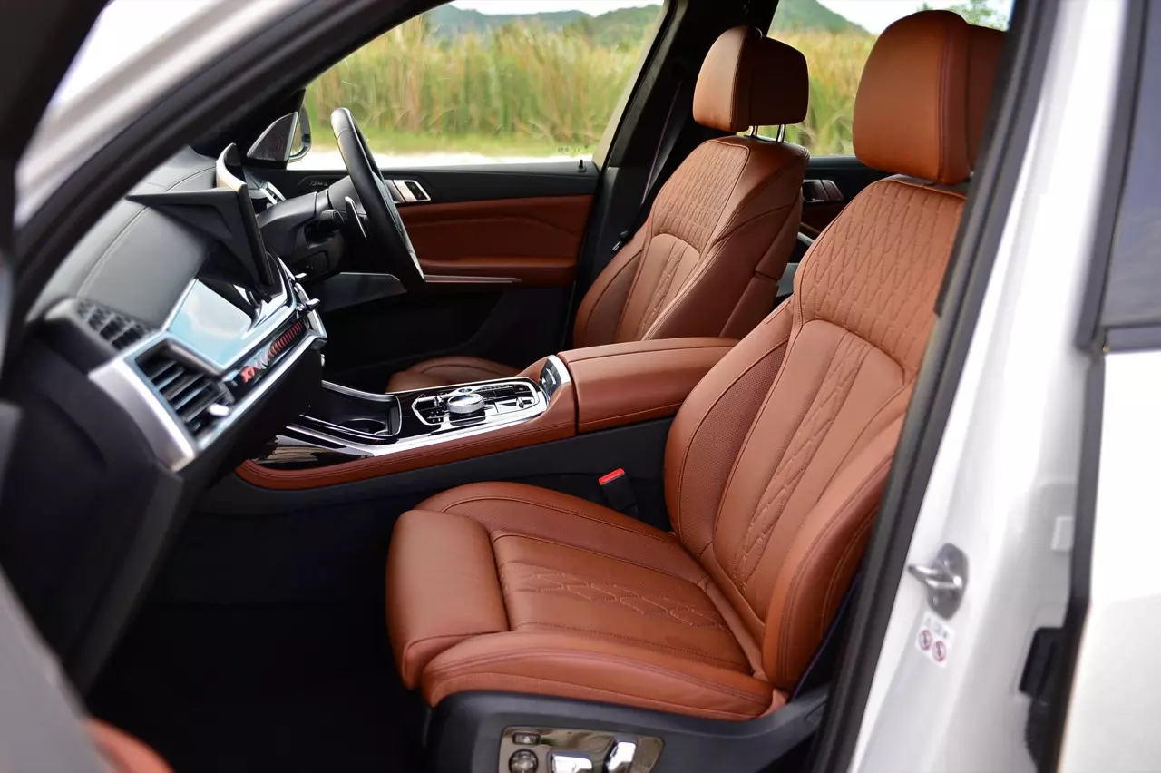 ประกอบไทยราคาดีงาม ทดสอบ BMW X7 xDRIVE40d M SPORT LCI 2023
