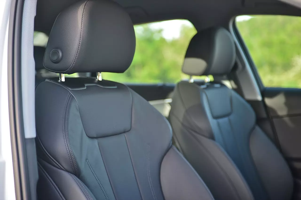 ช่วงล่างอย่างเทพ ราคาอย่างถูก! ทดสอบ AUDI A4 40TFSI S LINE ICON BLACK