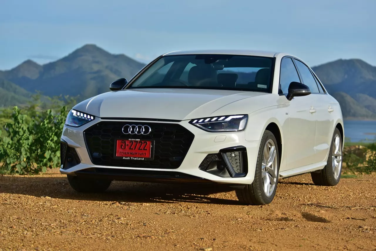 ช่วงล่างอย่างเทพ ราคาอย่างถูก! ทดสอบ AUDI A4 40TFSI S LINE ICON BLACK