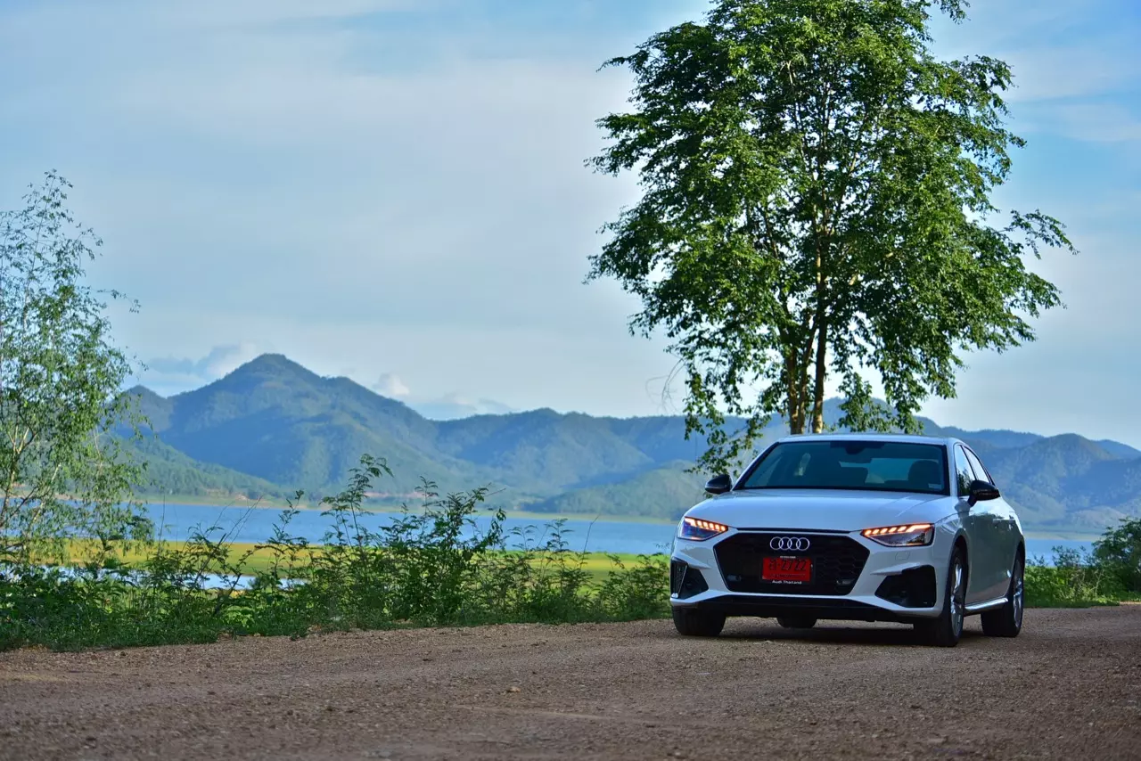 ช่วงล่างอย่างเทพ ราคาอย่างถูก! ทดสอบ AUDI A4 40TFSI S LINE ICON BLACK