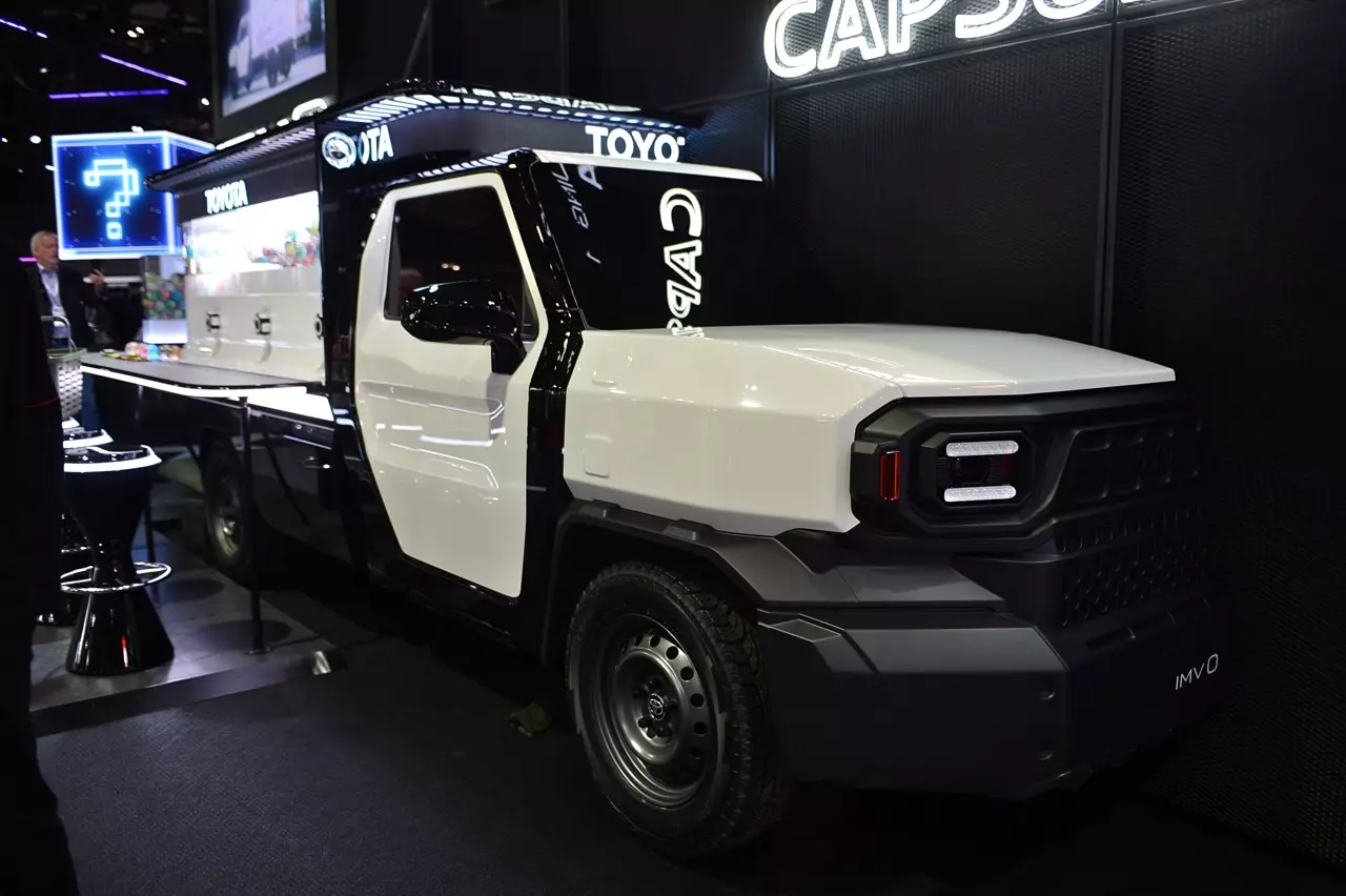 ภาพคันจริงก่อนเปิดตัวในไทย เจาะ TOYOTA IMV ZERO กระบะวัยรุ่นสร้างรายได้!