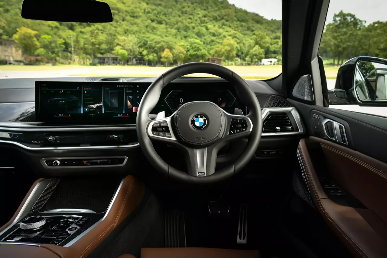 เยอรมันพันธุ์ดุ BMW X6 xDrive40i M Sport LCI 2023 ประกอบไทย ราคา 5,899,000 บาท
