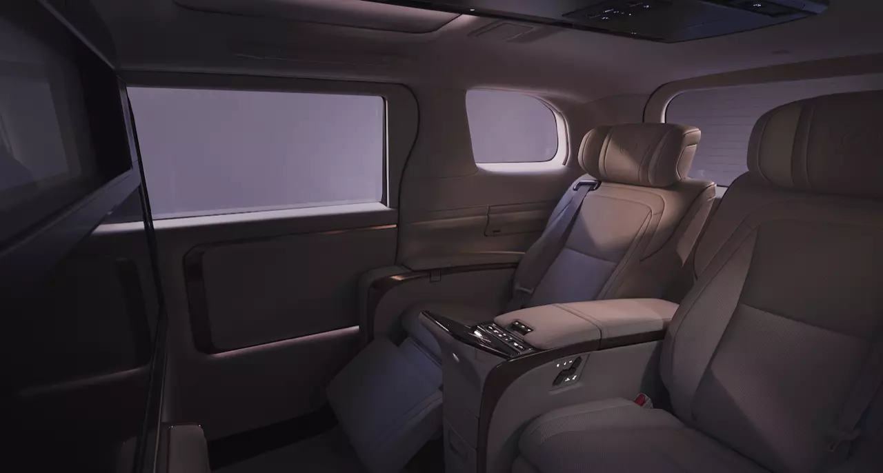 ตู้เทวดา สุดหล่อมาแล้ว The New LEXUS LM ราคาเริ่มต้น 6,290,000 บาท