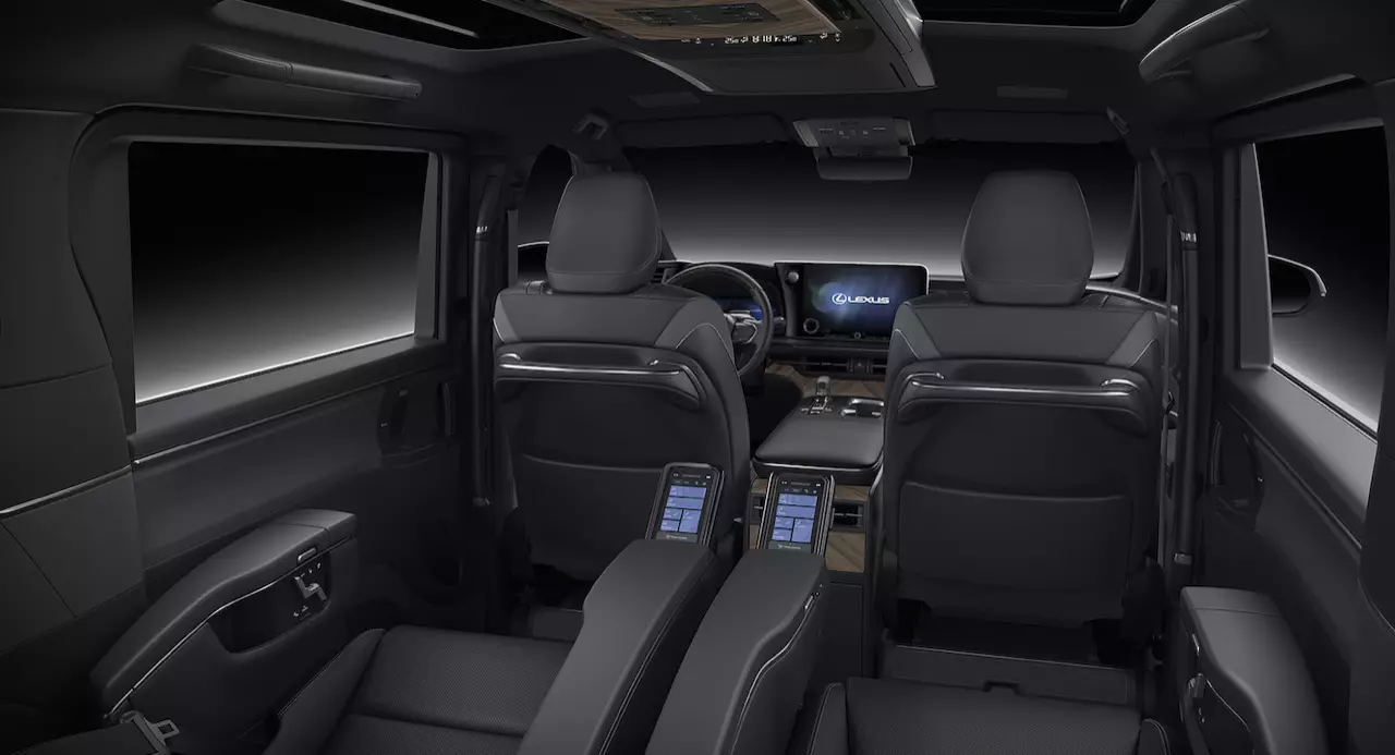 ตู้เทวดา สุดหล่อมาแล้ว The New LEXUS LM ราคาเริ่มต้น 6,290,000 บาท