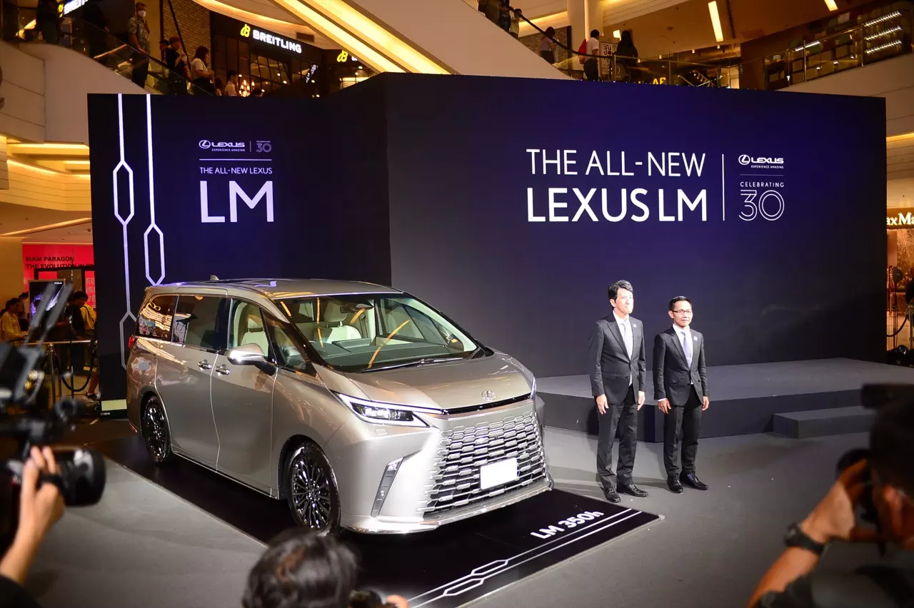 ตู้เทวดา สุดหล่อมาแล้ว The New LEXUS LM ราคาเริ่มต้น 6,290,000 บาท