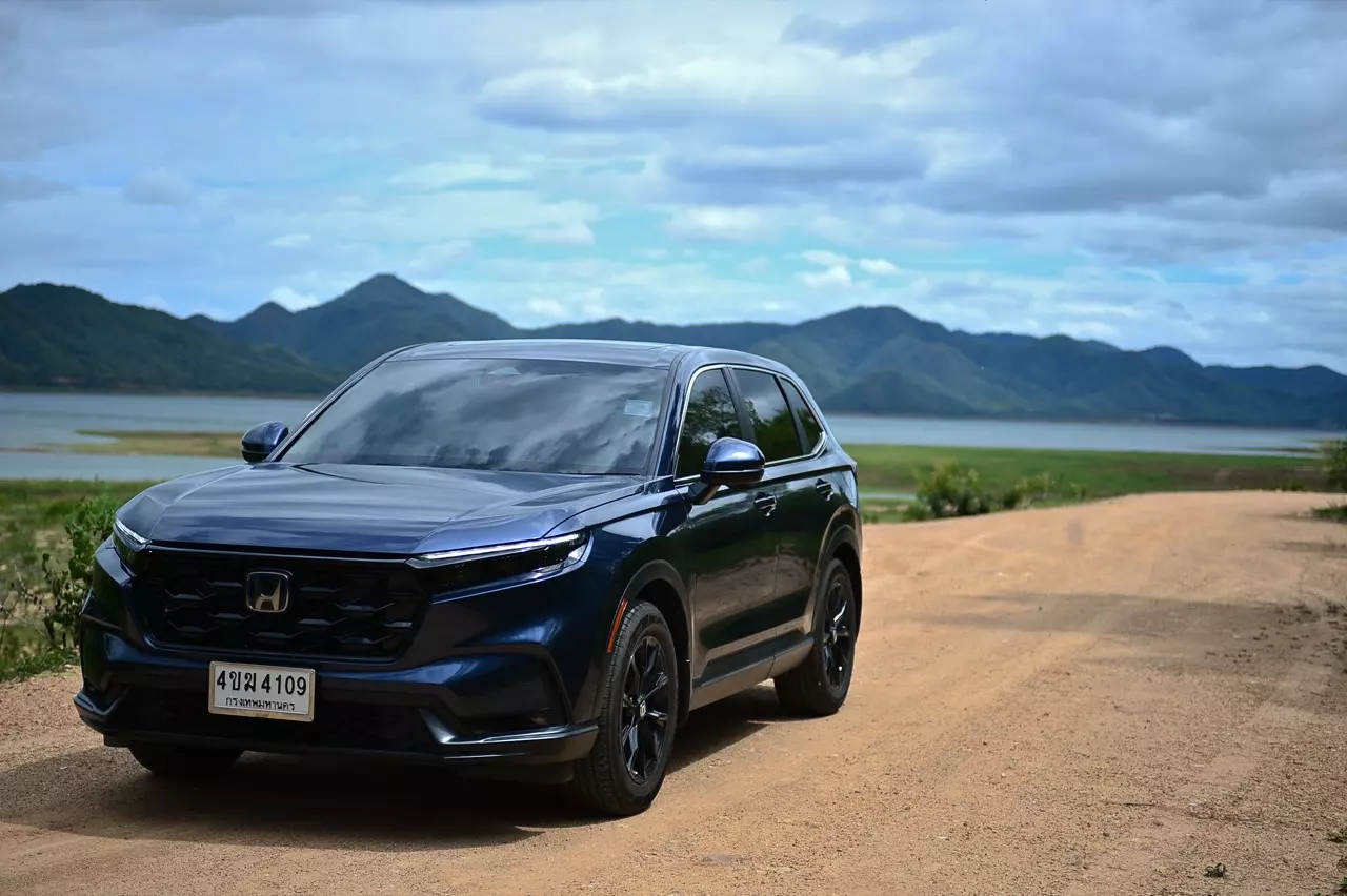 17 กิโลลิตร กับเบาะดูดวิญญาณ ทดสอบ HONDA CR-V ES e:HEV 2WD 5 ที่นั่ง